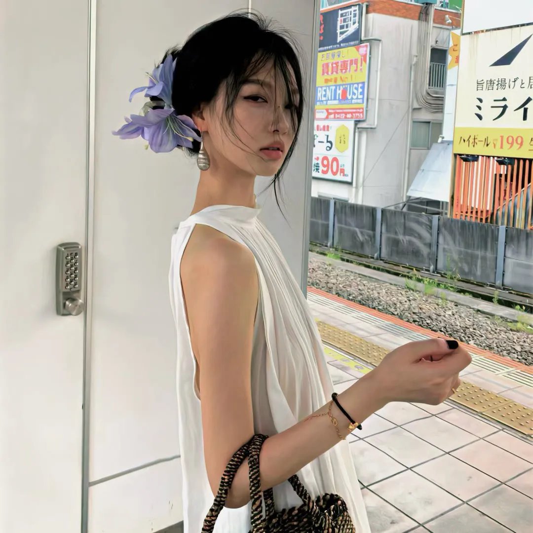 双面拉菲尔 背景图