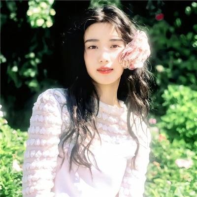 四个母亲 海报